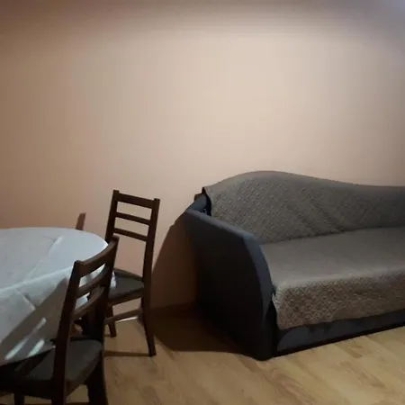 дебелт 21 Apartmán